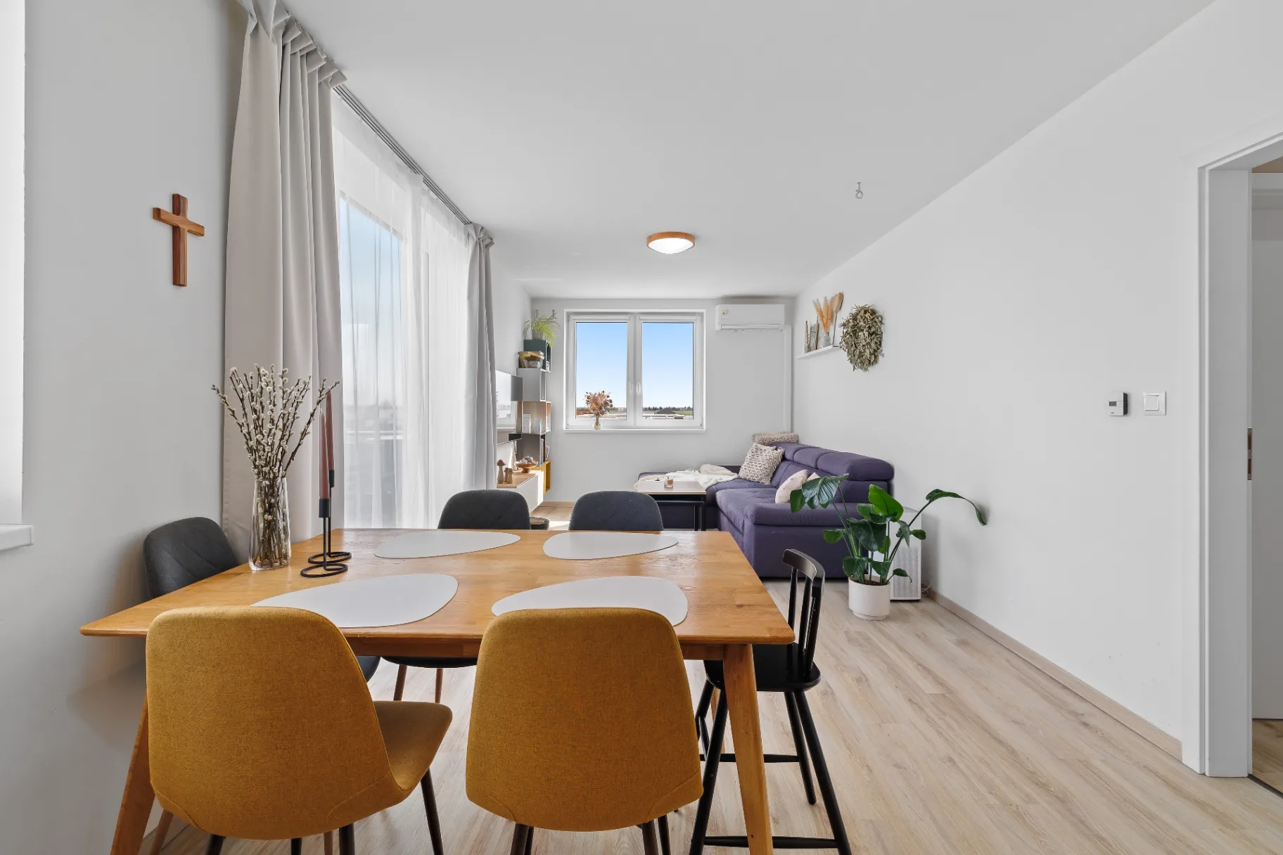 REZERVOVANÉ | 3 IZBOVÝ BYT IDEÁLNY PRE RODINU S DVOMI BALKÓNMI, PIVNICOU A VLASTNÝM PARKINGOM