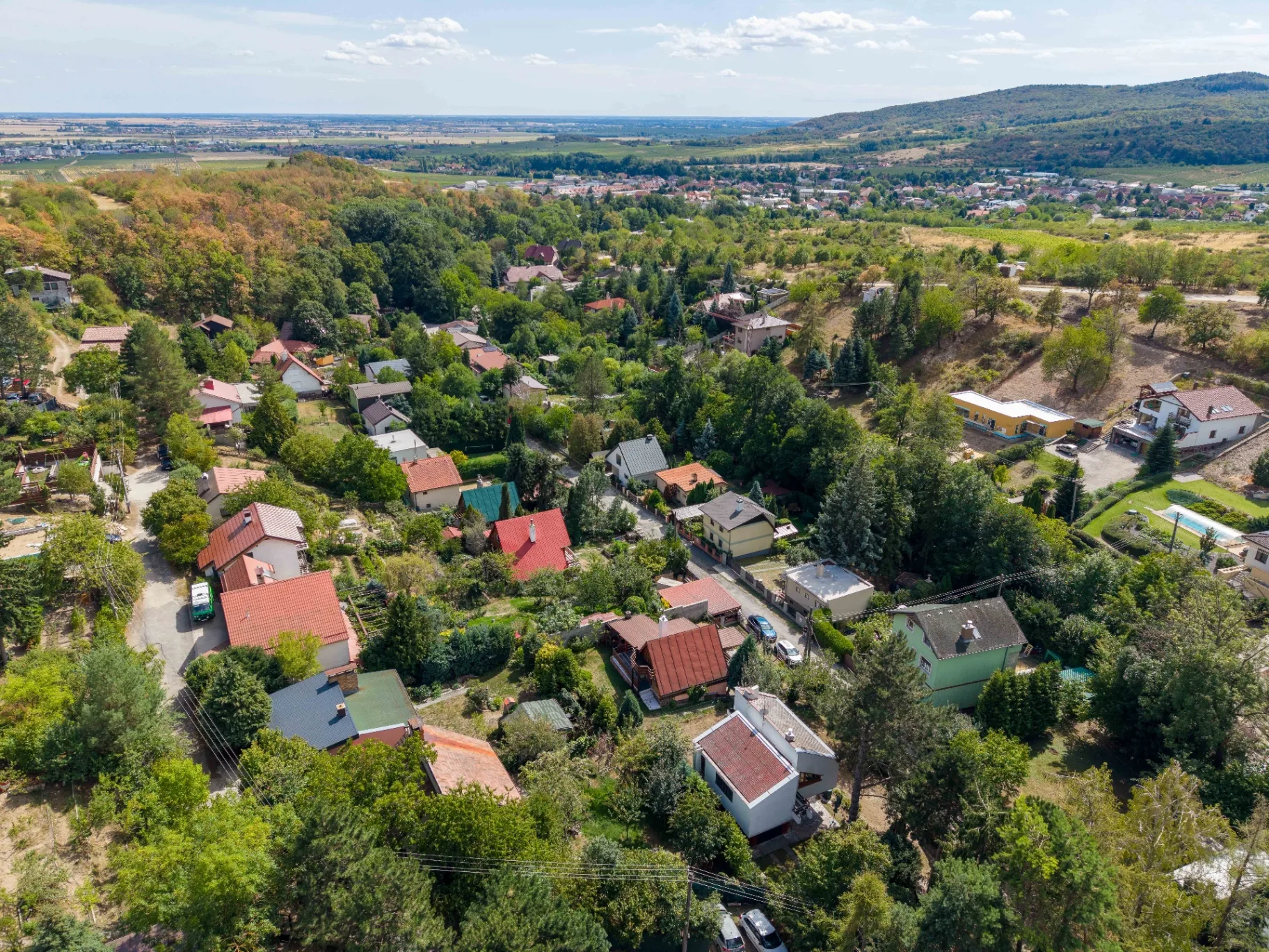 LIMBACH, LEITNE – CELOROČNÁ CHATA PRI LESE
