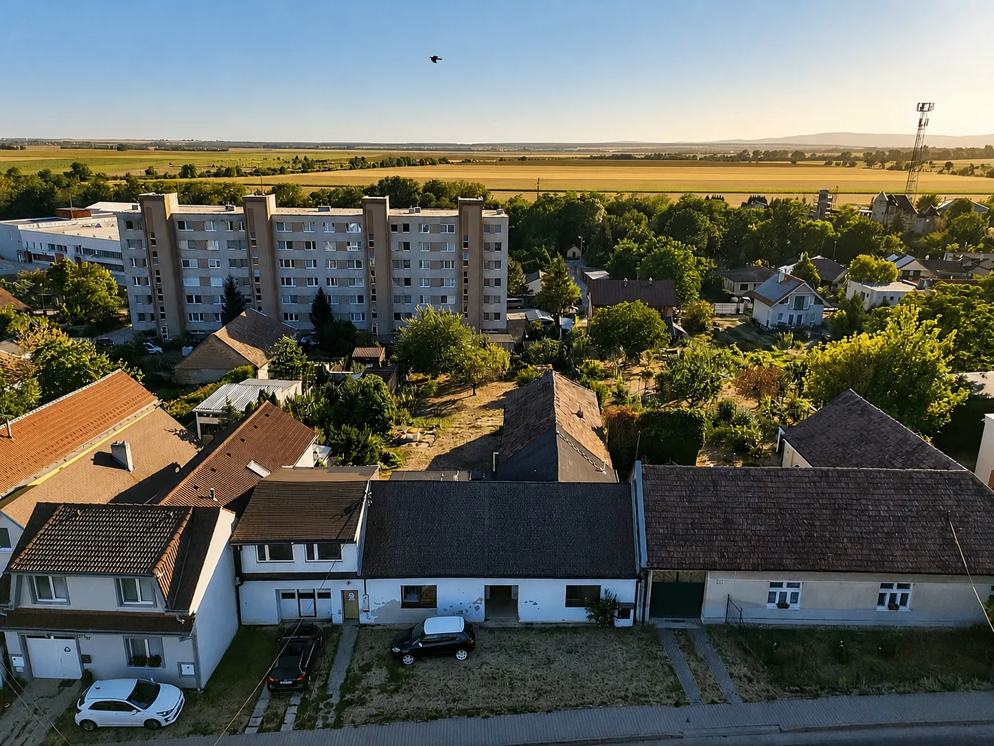 REZERVOVANÉ | RODINNÝ DOM NA 12 ÁROVOM POZEMKU V CENTRE OBCE BÁHOŇ
